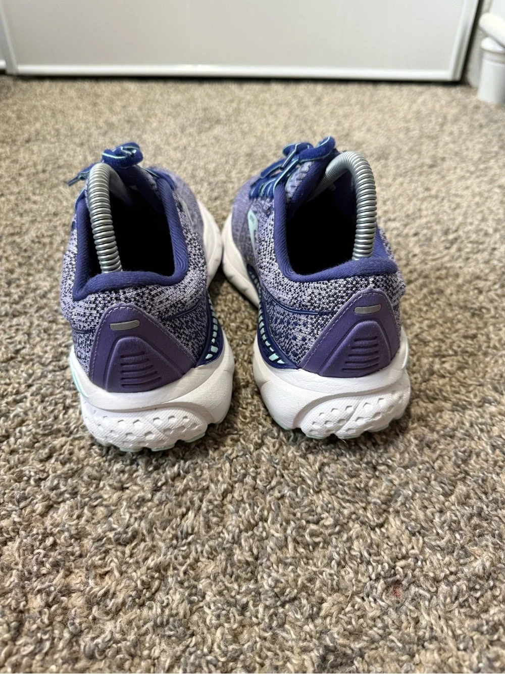 Brooks Women's Blue and Teal Knit Running Shoes - Picture 4 of 7